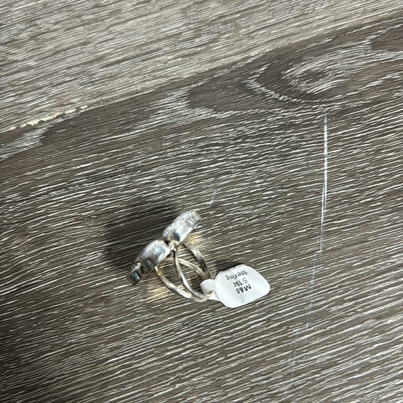 Sterling silver paw ring. Size 8. NWT. Howlite/Mojave turquoise. - Picture 4 of 5